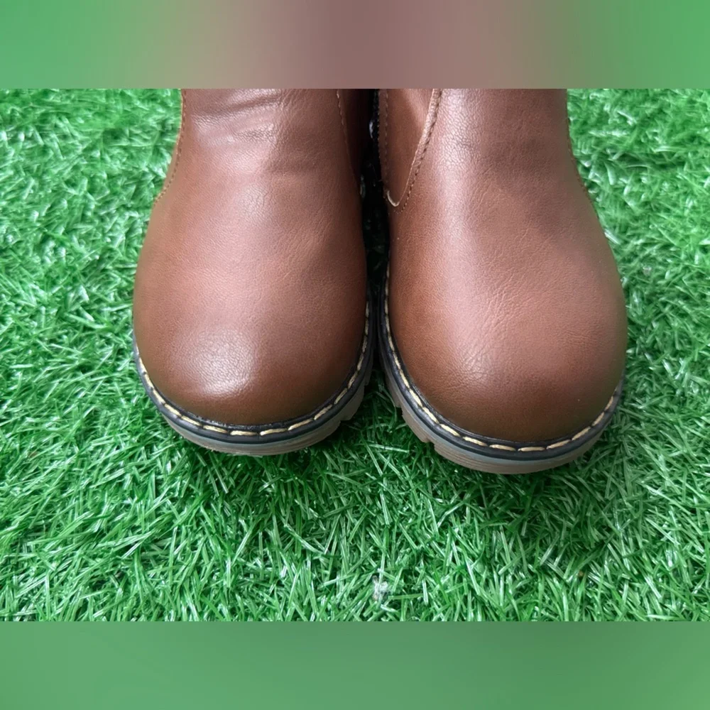 Brown‎ Kids Boots Size 26